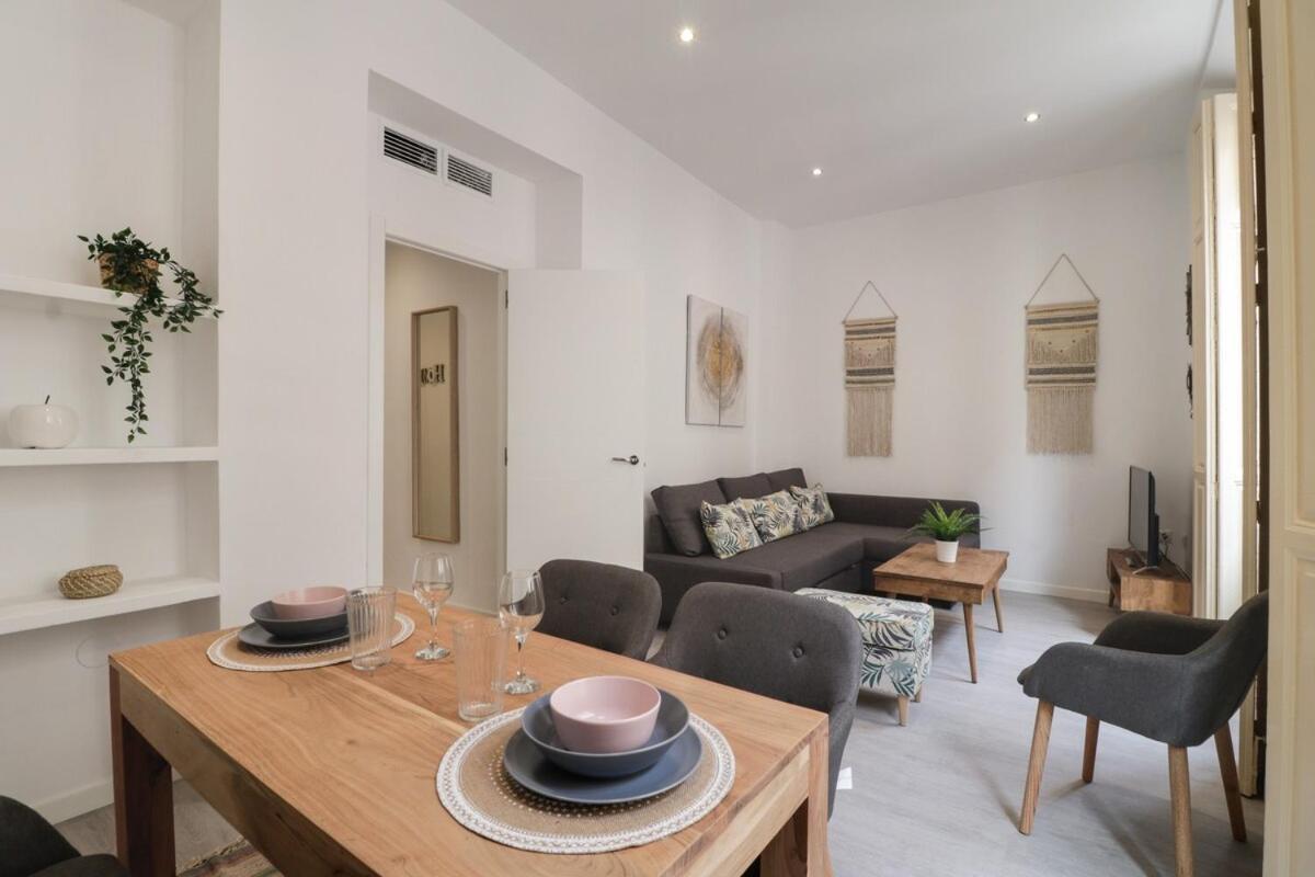 C93 - Trendy Two Bedrooms In Ollerias Málaga Esterno foto